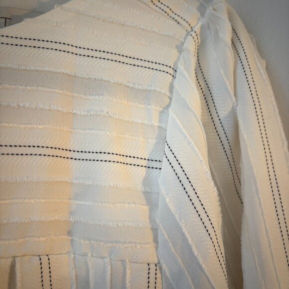 Loft long sleeve flowy cream blouse - Picture 2 of 7